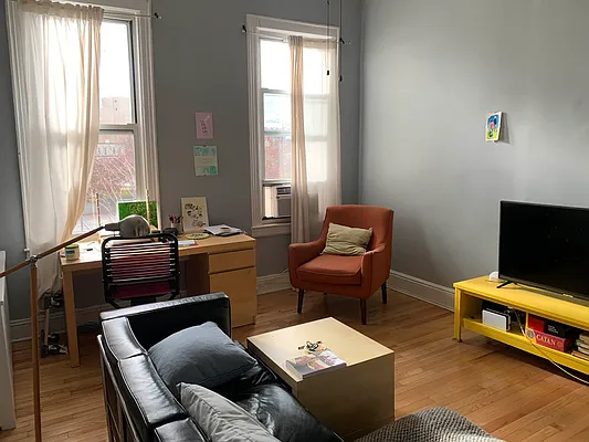 Rented by Voro, LLC | media 1