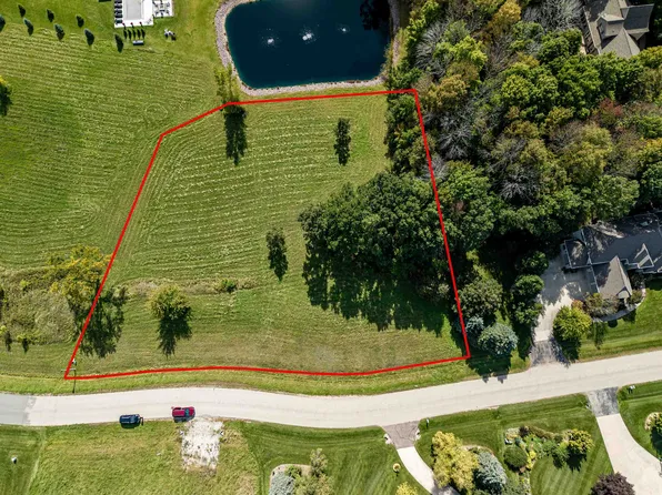 W9023 Forest Ridge Dr #39, Hortonville, WI 54944