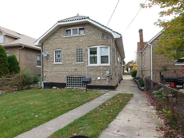 2nd image of 2516 Oak Park Ave