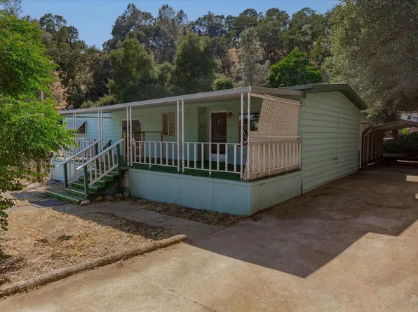 9925 Harvey Blvd, Clearlake Oaks, CA 95423
