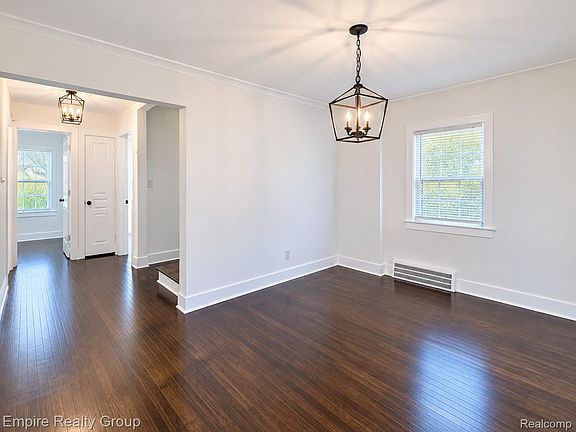 5th image of 2955 Ewald Cir