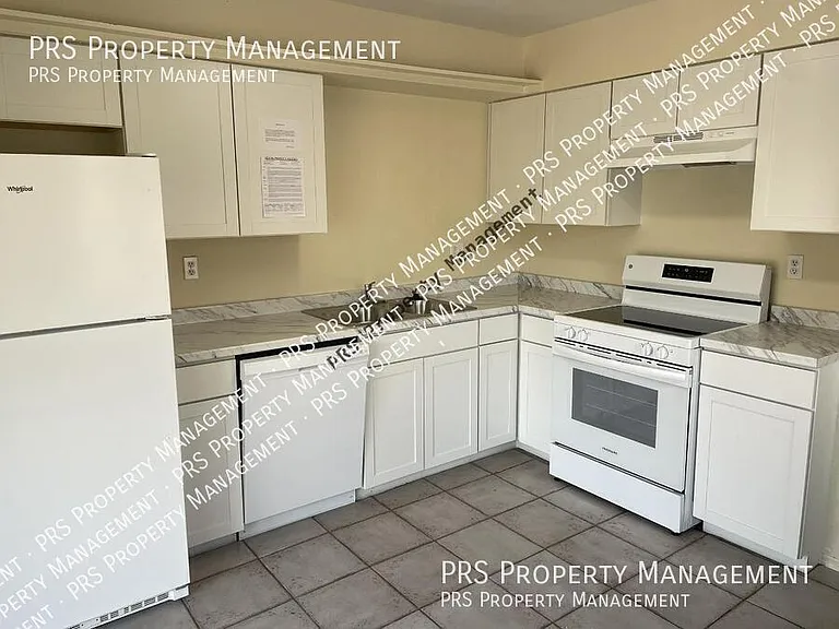 1532 E El Parque Dr — Photo 5