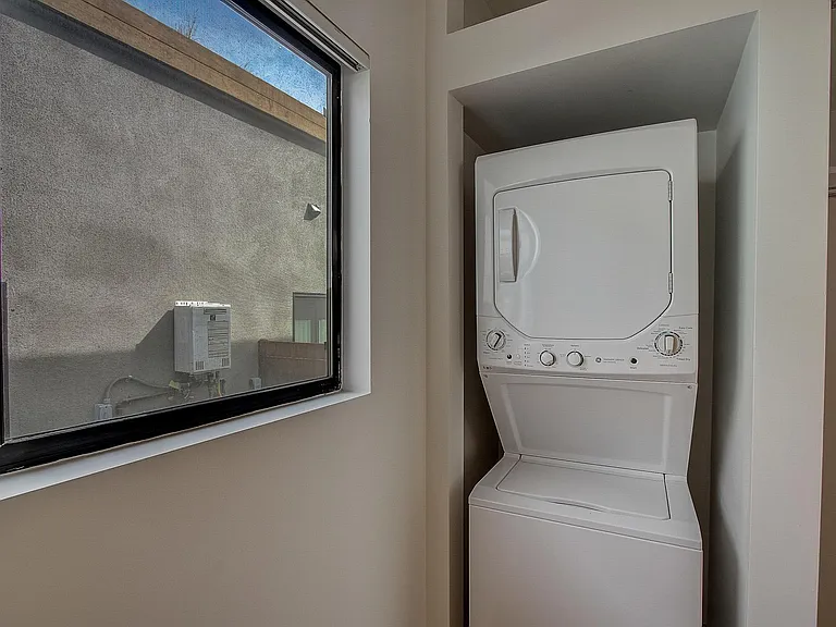 427 1/4 N Vendome St #427.25 — Photo 29