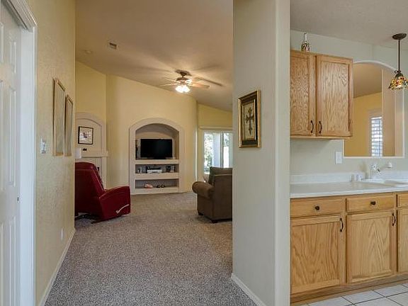 4th image of 10823 Vega Vista Dr NW