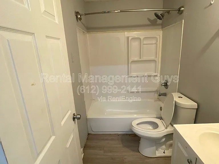 2931 Bryant Ave N #2 — Photo 21