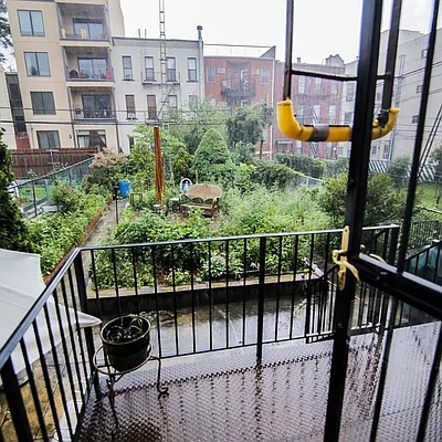 Rented by Nooklyn NYC LLC | media 42