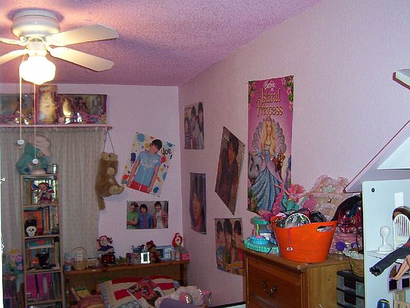 4th image of 4227 Mercury Ave