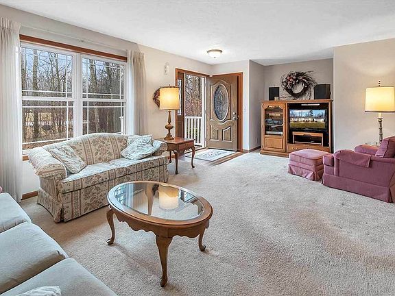 2nd image of 2967 E Degeer Ct