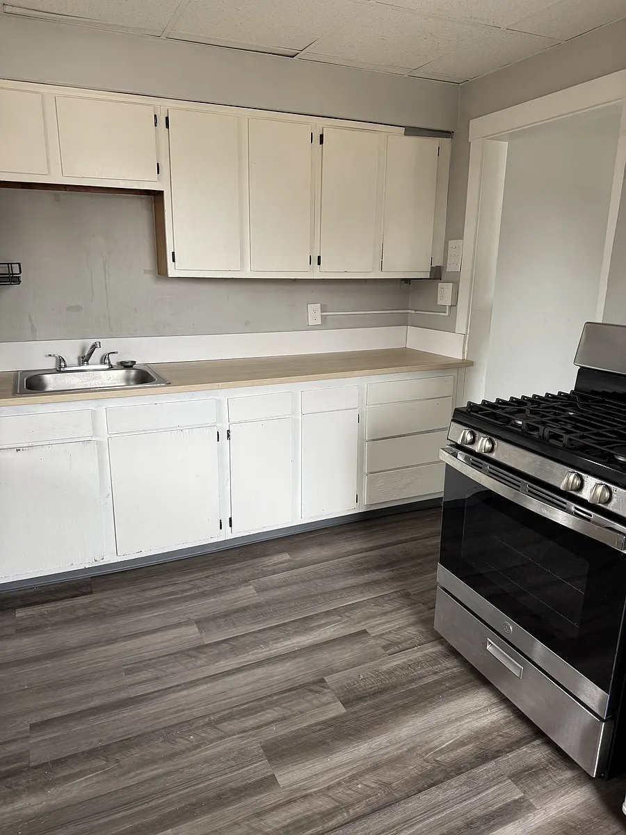 Building Photo - 7403 Schoyer Ave #3