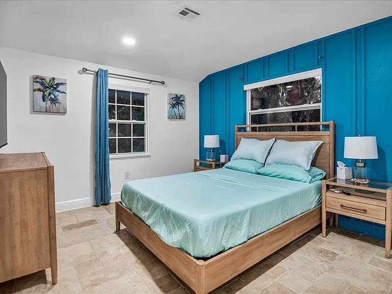 31 Lands End Ln — Photo 22