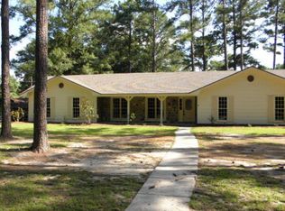 218 Foxfire Dr, Dothan, AL 36301