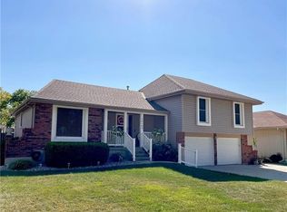 16109 E 28th St S, Independence, MO 64055