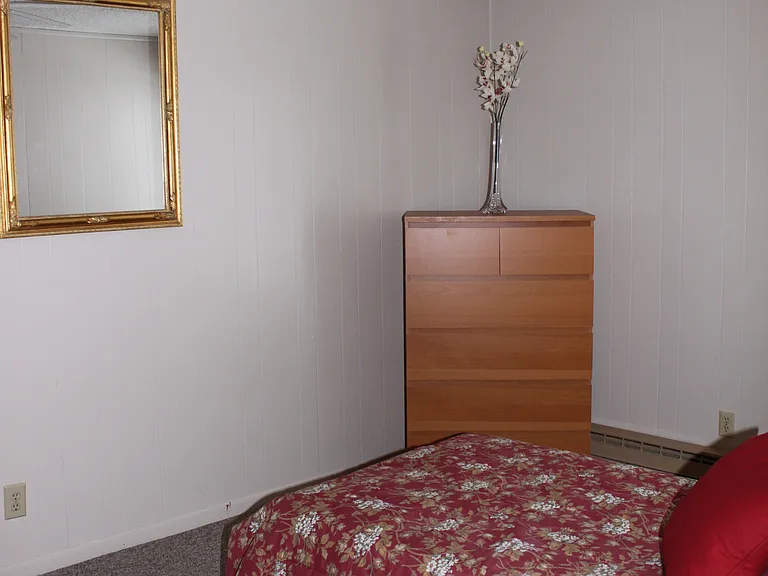 Crestview Apartments — Photo 27