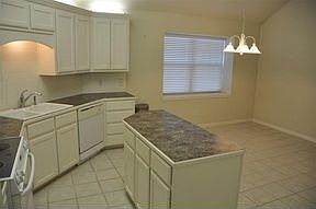 4th image of 547 Old Mill Creek Dr