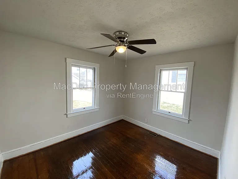 138 Mansfield St — Photo 11