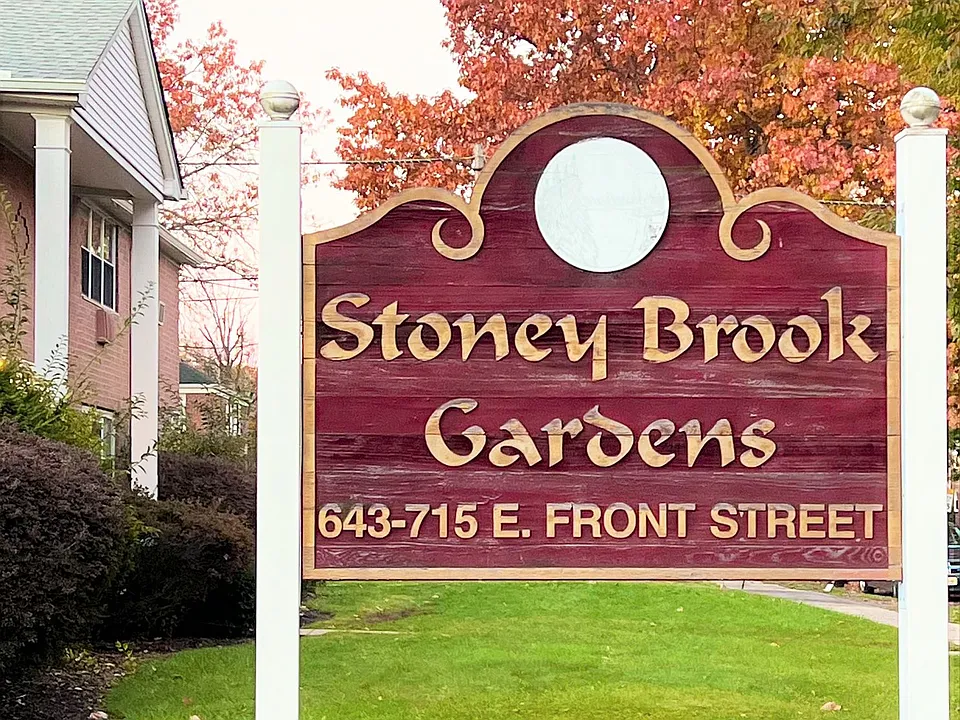 Stoney Brook Gardens
