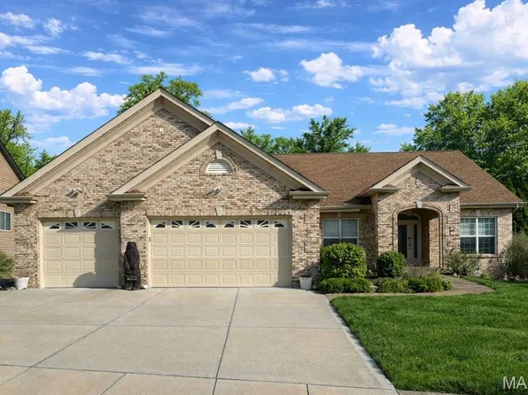 1521 Hibernation Holw, Wentzville, MO 63385