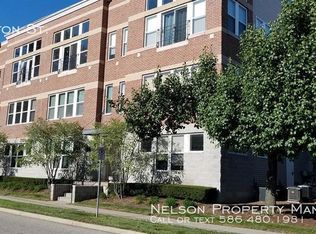 66 Clinton St, Mount Clemens, MI 48043