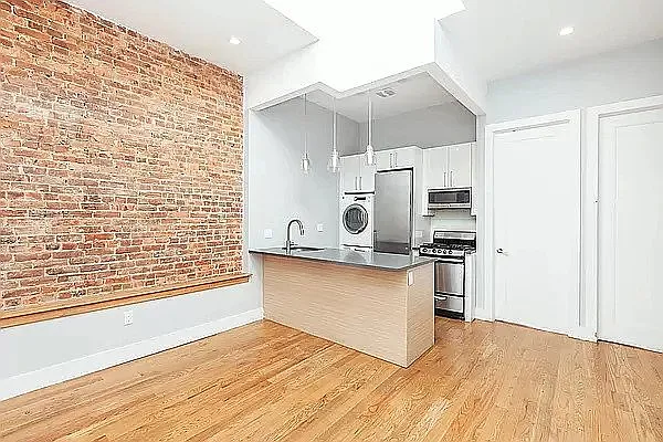 Rented by Rentopia | media 21