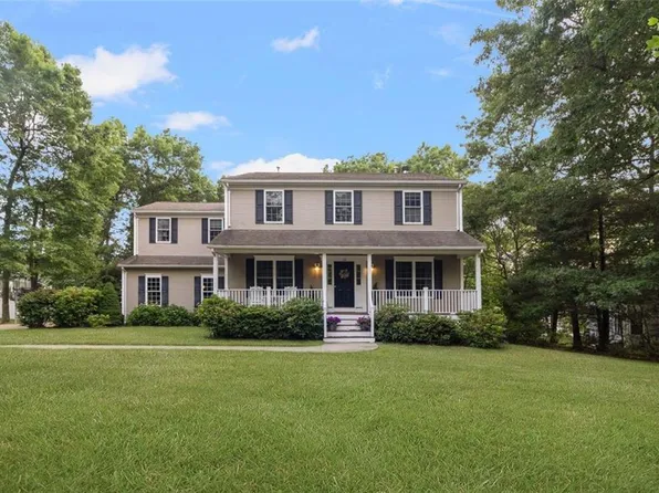 28 Arbor Dr, Coventry, RI 02816