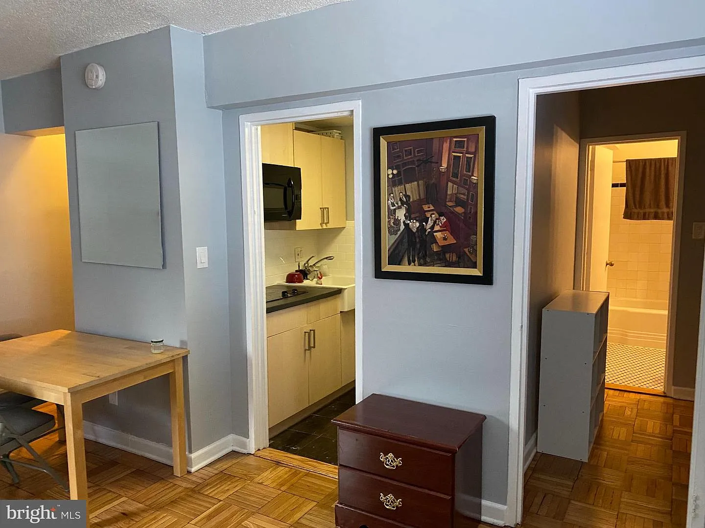 Studio, 1.0 bath, 320 sqft, $1,600 — Photo 4