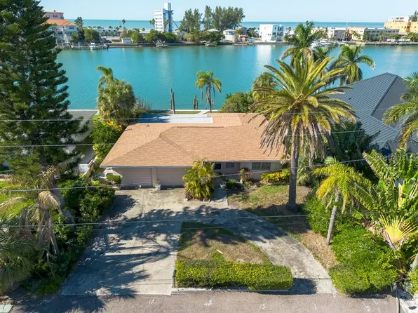 10116 Tarpon Dr, Treasure Island, FL 33706