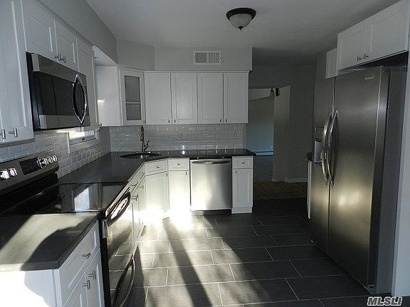2nd image of 7 Broadhurst St