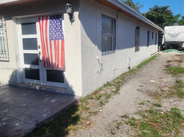 1747 NW 85th St, Miami, FL 33147