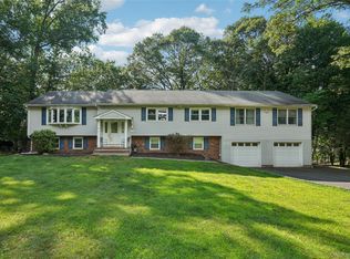 27A Claremont Lane, Suffern, NY 10901