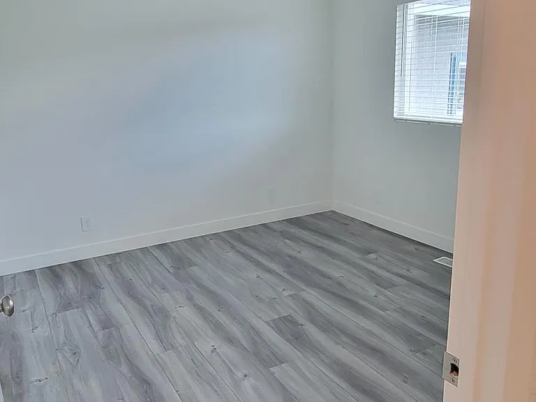 8 Esperson Ct — Photo 14