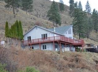 6271 Bear Mountain Rd, Chelan, WA 98816