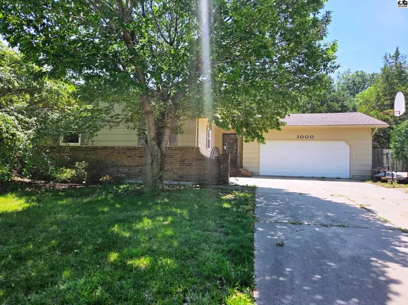 1000 Lorna Ln, Newton, KS 67114