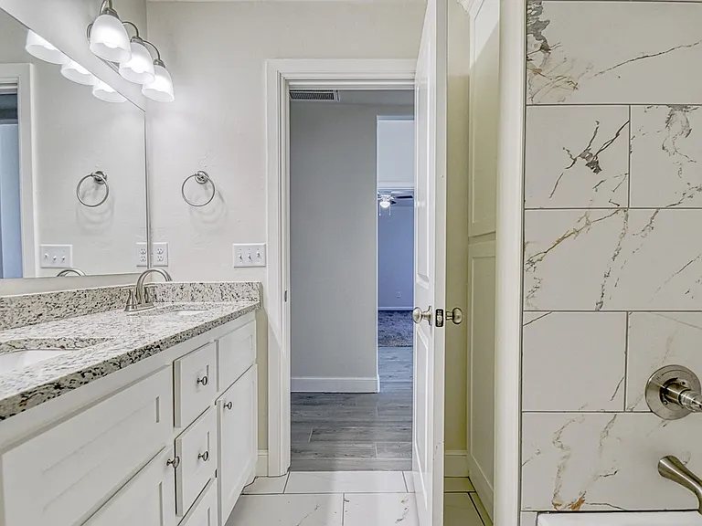 3112 Pebble Pond Dr — Photo 24