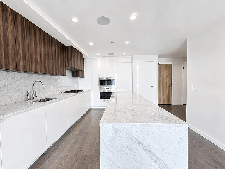 7418 Paulson St #709 — Photo 5