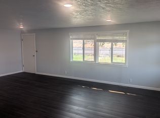 927 N Paxson Dr, Moses Lake, WA 98837