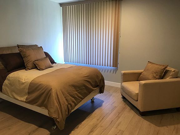5th image of 4082 Albatross St APT 3