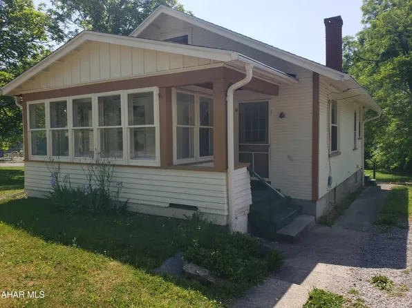198 Brush Mountain Rd, Hollidaysburg, PA 16648