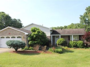 745 Bender Rd, Marietta, OH 45750