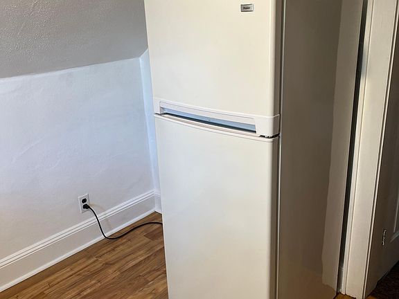 2nd image of 789 Marvin Ave #2