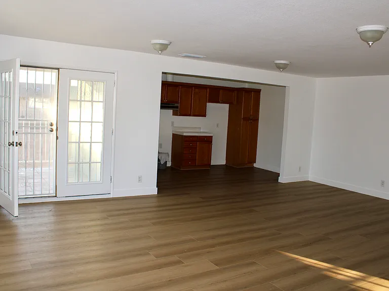 2774 Laurel Pl #B — Photo 5