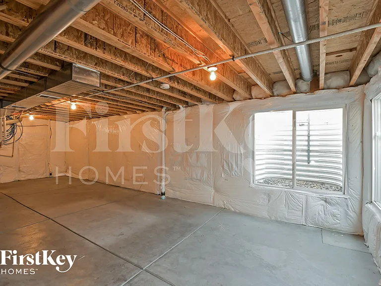 5592 Jebel Ct — Photo 16