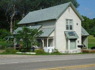 21049 Northland Dr, Paris, MI 49338