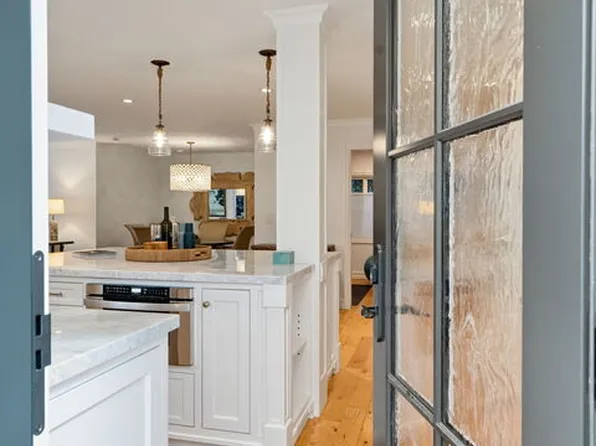 34 Buccaneer St APT 1A, Marina Del Rey, CA 90292