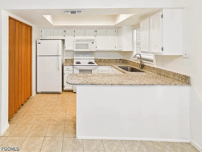 18541 Iris Rd — Photo 6