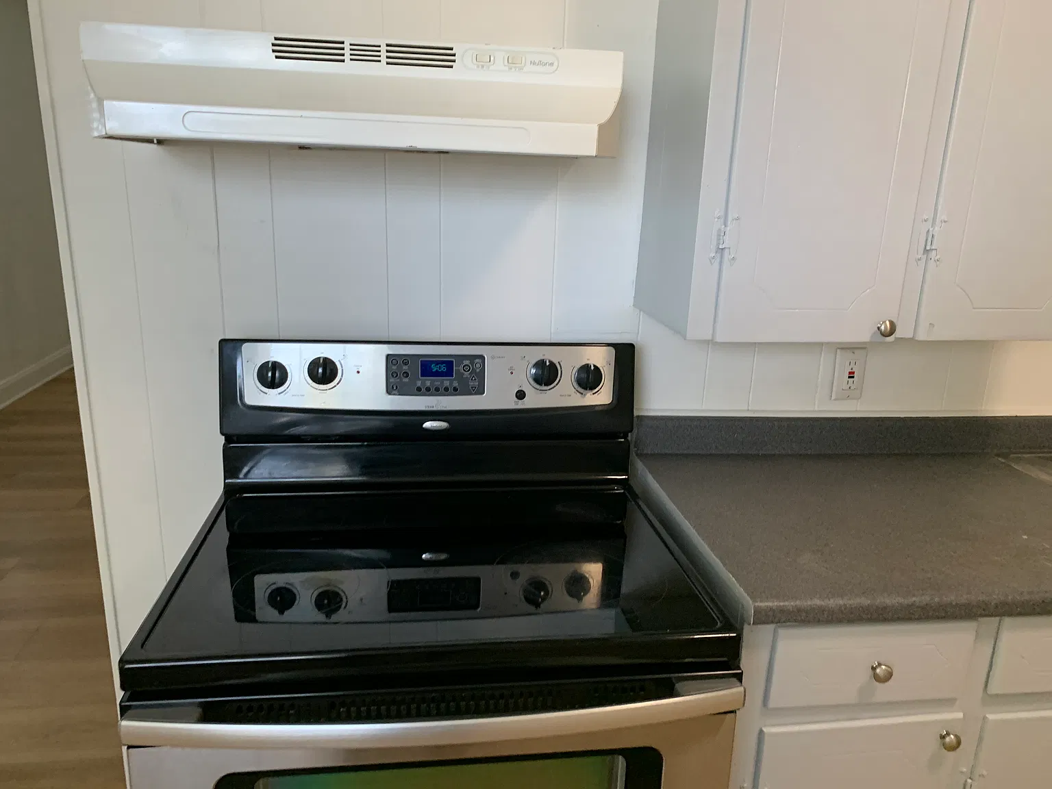 2 bed, 850 sqft, $1,075 — Photo 4