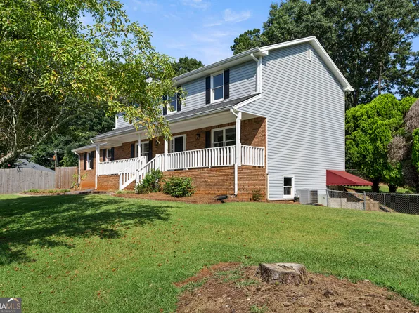 91 Bentridge Ct, Lawrenceville, GA 30043