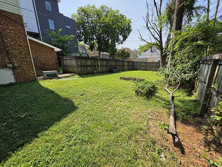 3100 Wellington Ave #B — Photo 24