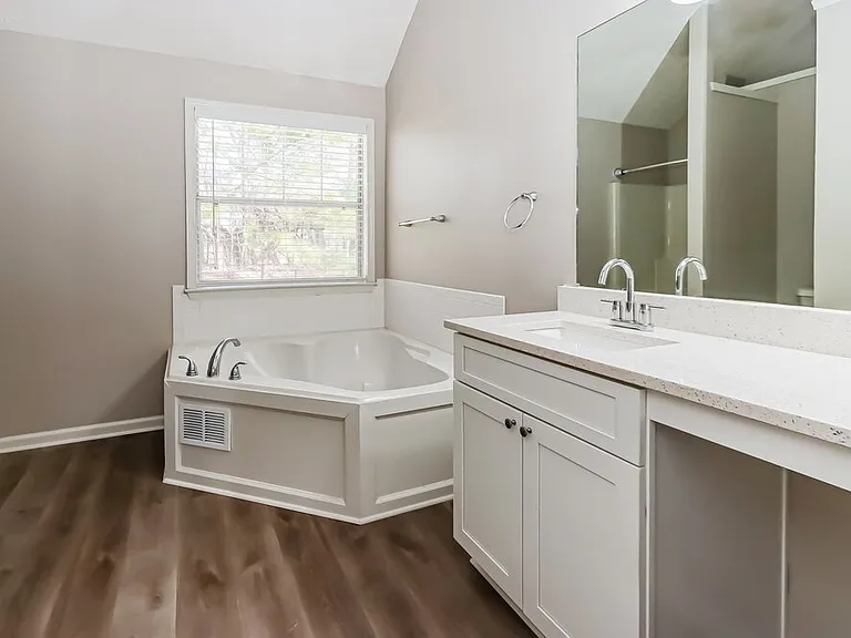 1456 Pebble Ridge Ln — Photo 12