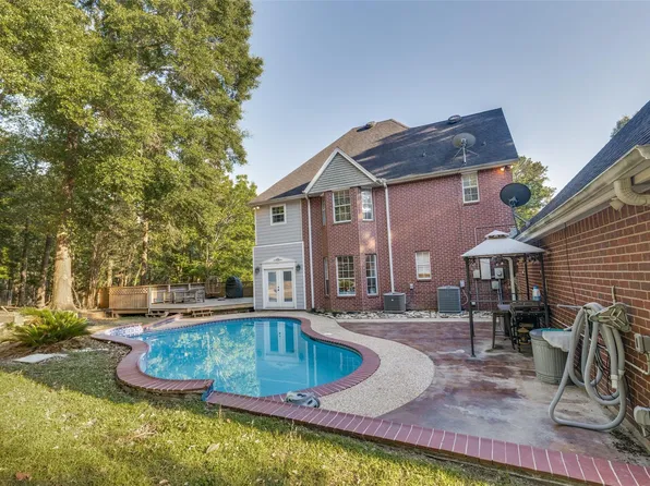 216 Pebble Crk, Livingston, TX 77351