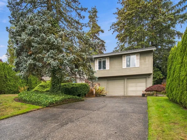 6711 144 Avenue NE, Redmond, WA 98052